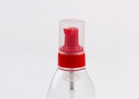 El jabón que hace espuma amarillo rosado rojo bombea la prueba de la salida para la botella cosmética