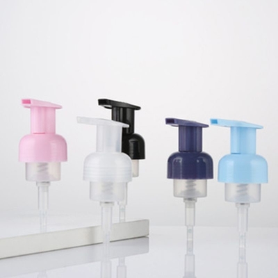 Bombas de espuma de plástico versátiles en colores vibrantes para limpieza en cosméticos industriales