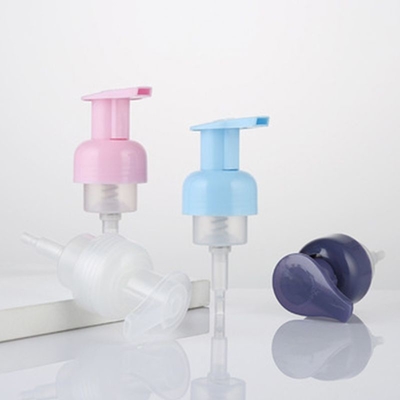 Bombas de espuma de plástico versátiles en colores vibrantes para limpieza en cosméticos industriales