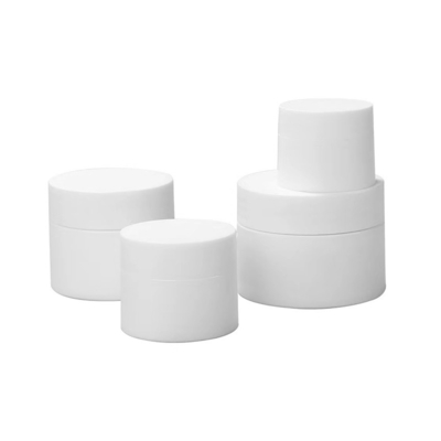 Jarrón de crema cosmética de plástico de 30 ml 50 ml 100 ml de ámbar negro Pp con tapa blanca y negra