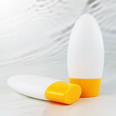 Impresión personalizada proporcionada gratuitamente 30 ml 50 ml de protector solar base de suero loción botella de plástico prensable invertida