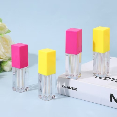Cariñoso bálsamo labial de dibujos animados nuevo estilo contenedor vacío logotipo personalizado maquillaje cosmético estuche de lápiz labial tubos de embalaje