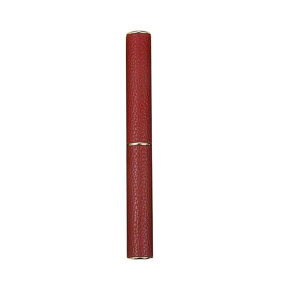 Envase cosmético revolucionario 5g tubo de lápiz labial de plástico en negro mate u otros colores con diseño giratorio y retráctil