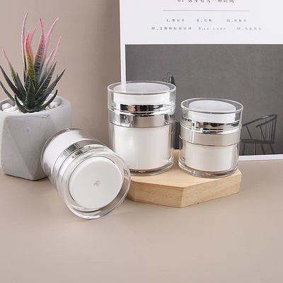 Botella airless de uso común con varias capacidades: 30 ml, 50 ml, 80 ml, 100 ml. Acepta personalización.