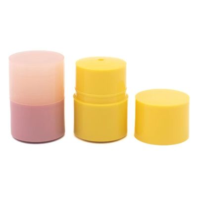 Tubo de brillo labial con logotipo personalizado de 15 ml y 30 ml, envase blando de polietileno exprimible vacío con aplicador de cristal para bálsamo labial y aceite labial