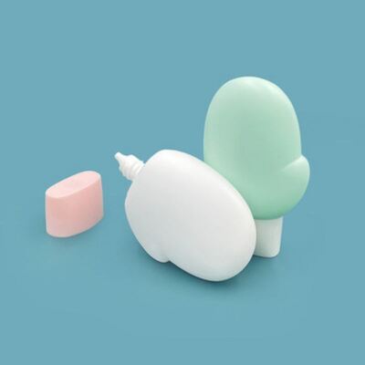 Botella de protector solar en forma de dedo para protección solar portátil para actividades al aire libre en la playa