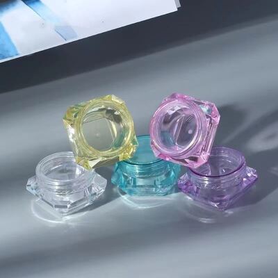 Skirts de viaje portátiles PS Material 3g 5g Jar de crema transparente con opciones de colores múltiples Apoyo a la impresión de seda a color personalizado Usado para el paquete de cuidado de la piel