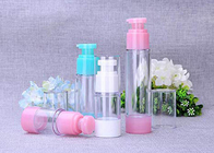 La variedad colorea las botellas cosméticas blancas azules de la bomba de la loción del rosa privado de aire de las botellas