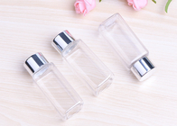Envases cosméticos del plástico transparente, botellas plásticas cuadradas con las tapas de aluminio