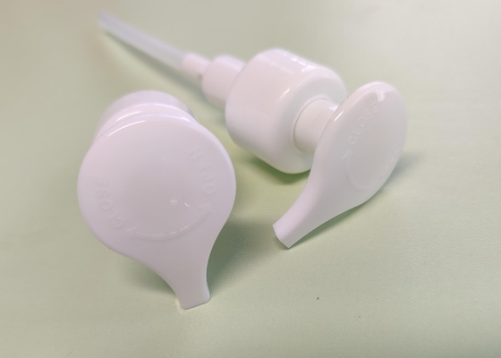 Bomba de plástico de 24/28MM de excelente calidad y fácil uso con bloqueo izquierdo-derecho para crema, loción y líquido