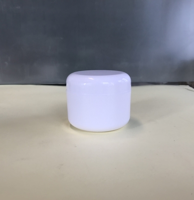 Tarro plástico 100g del cosmético de la crema del cuidado de piel con el tapón de tuerca