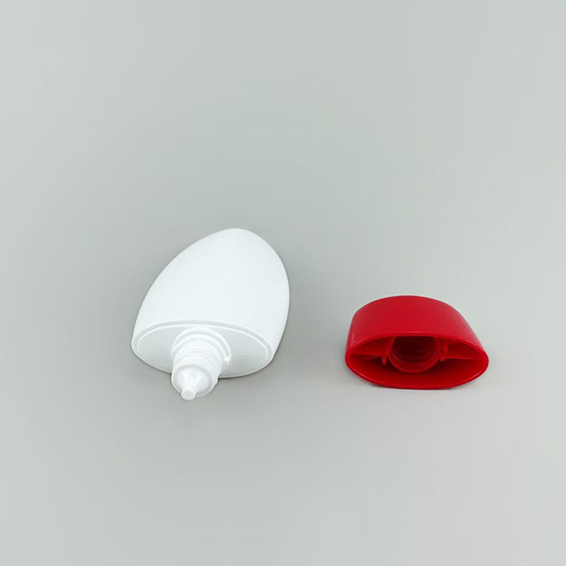 Botella ovalada de protector solar vacía con forma de huevo, envase de desodorante roll-on de plástico blanco mate, tapa abatible amarilla, botella cosmética recargable para loción solar, embalaje de desodorante de aceite corporal