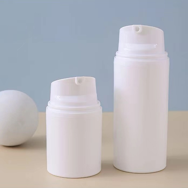 Bottle de la bomba de vacío sin aire de la cerradura de snap blanco personalizable Loción para el cuidado de la piel suero 30/50/75ml Contenedor Color de logotipo personalizado